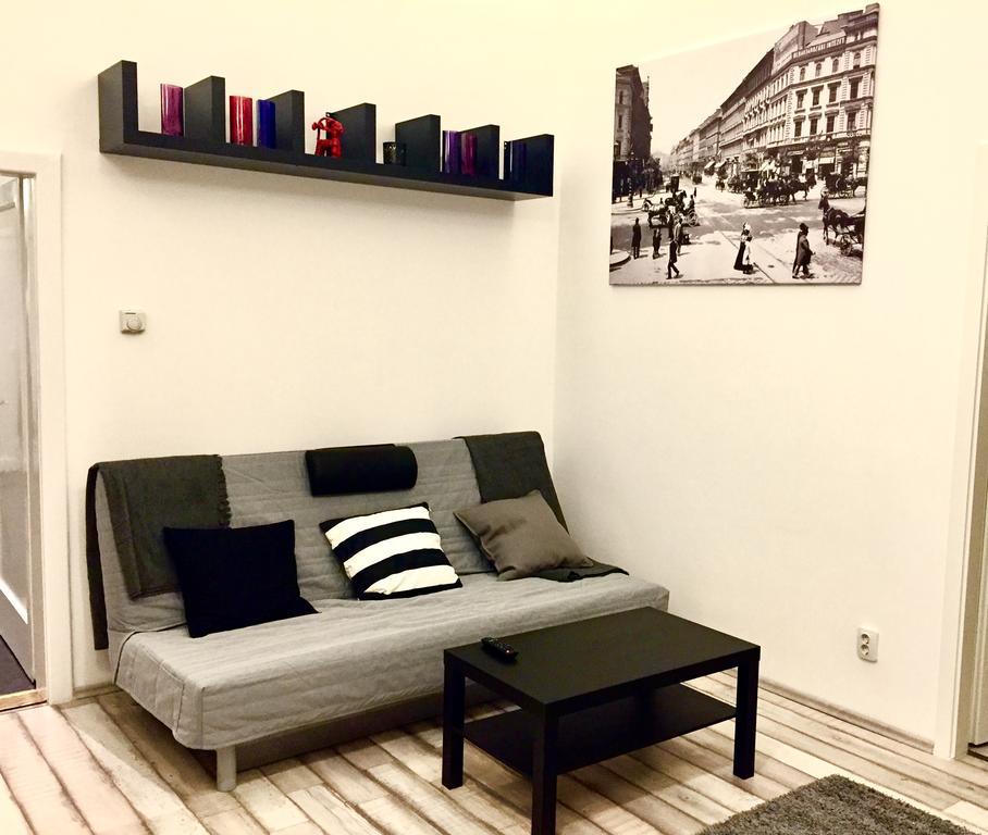 Homelike Luxury Flat On Gyulai Pal Budapest Exterior photo